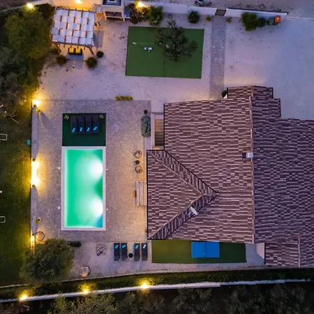 Villa Casa Kamber With Pool Biograd na Moru