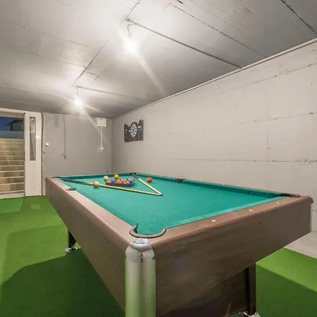 Casa Kamber With Pool