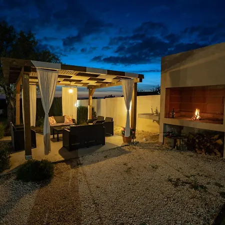 Villa Casa Kamber With Pool *