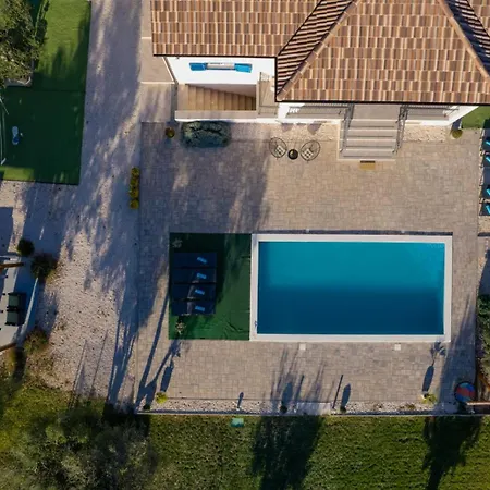 Villa Casa Kamber With Pool Biograd Na Moru