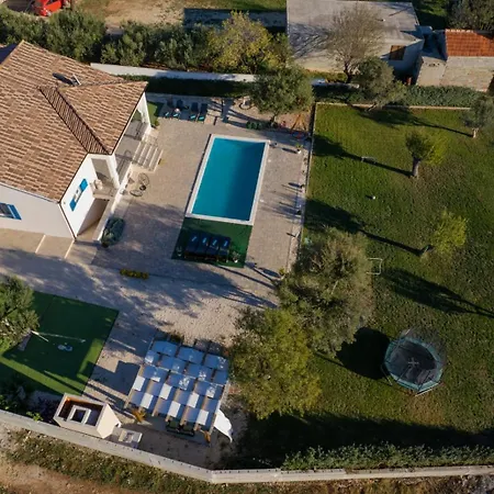 Casa Kamber With Pool *