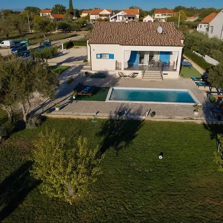 Casa Kamber With Pool Biograd Na Moru