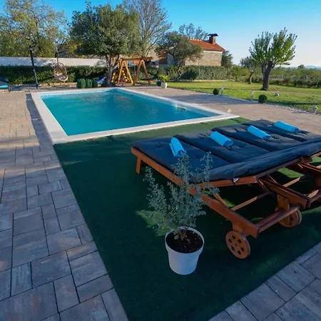 Casa Kamber With Pool
