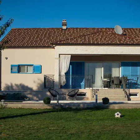 Villa Casa Kamber With Pool Biograd Na Moru
