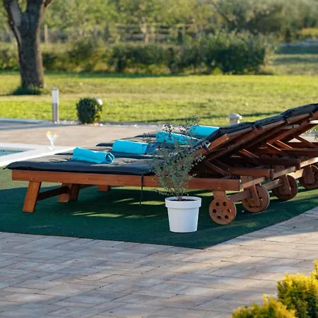 Casa Kamber With Pool Villa